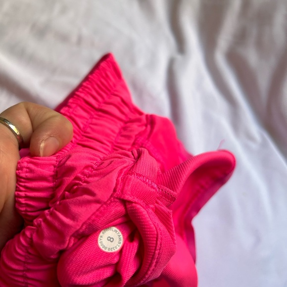 Lululemon Hotty Hot 8 - Picture 3 of 3